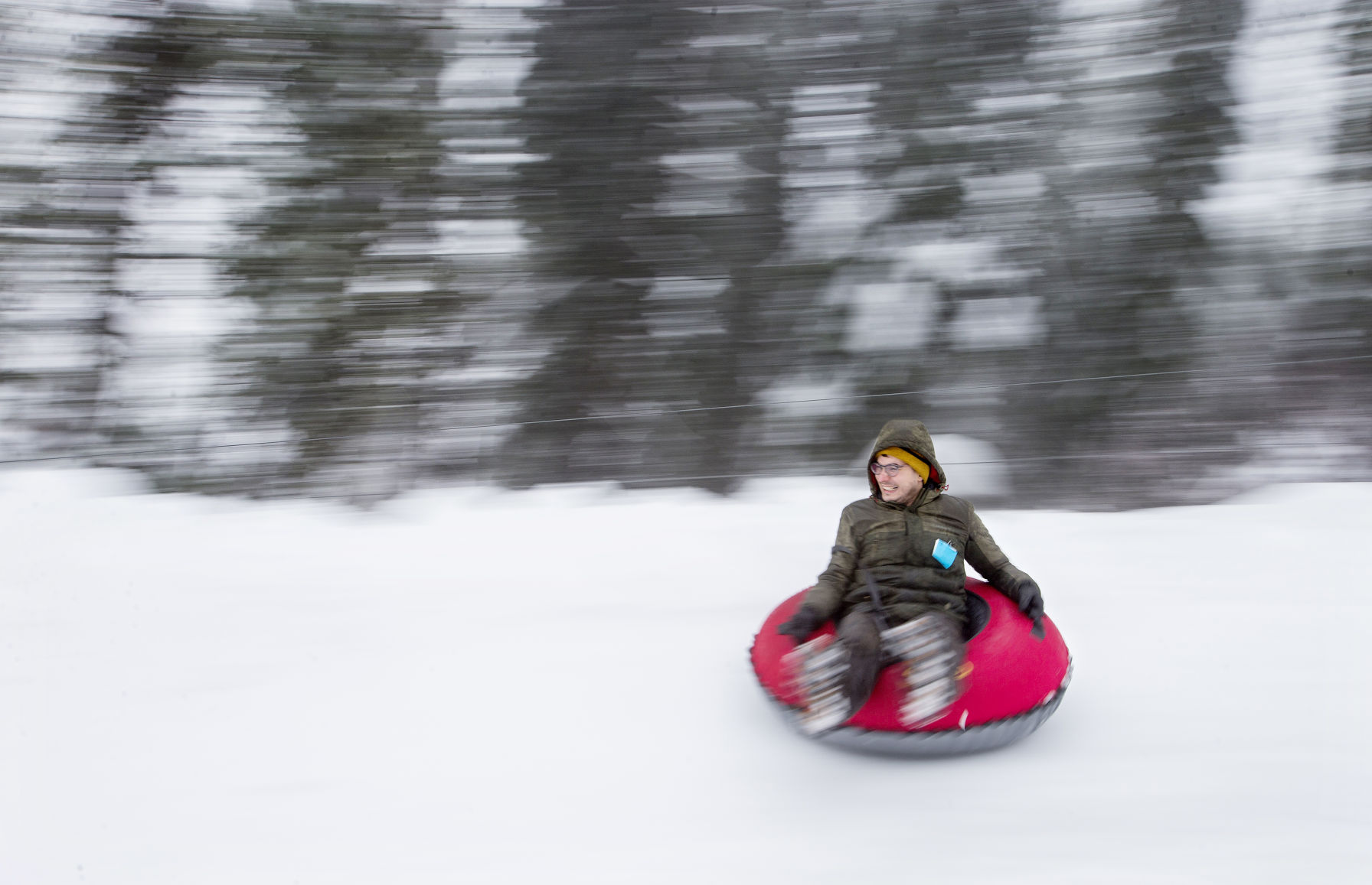 191226-newslocal-tubing 01.jpg